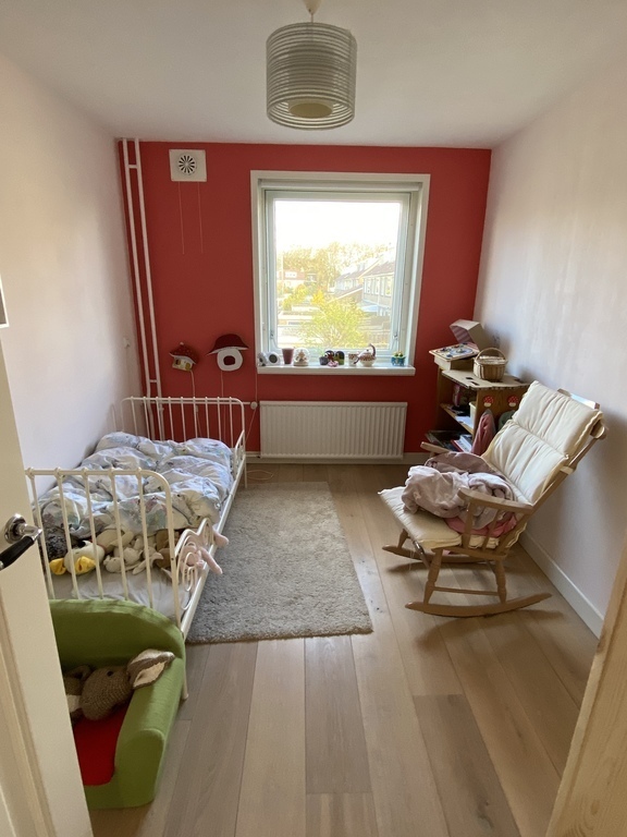 Bedroom 1 (junior bed)