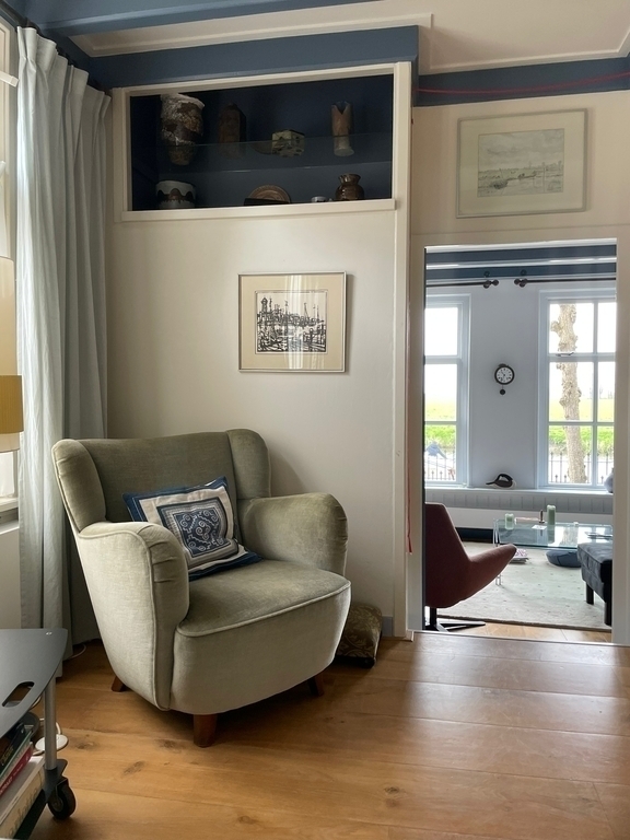 Platform between living room and kitchen (television area)