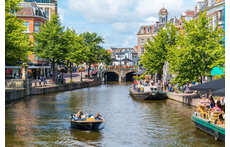 You can join in with the Dutch and rent a 'sloepje' in our street. You can take it into Leiden or onto the Vlietlanden lake. 