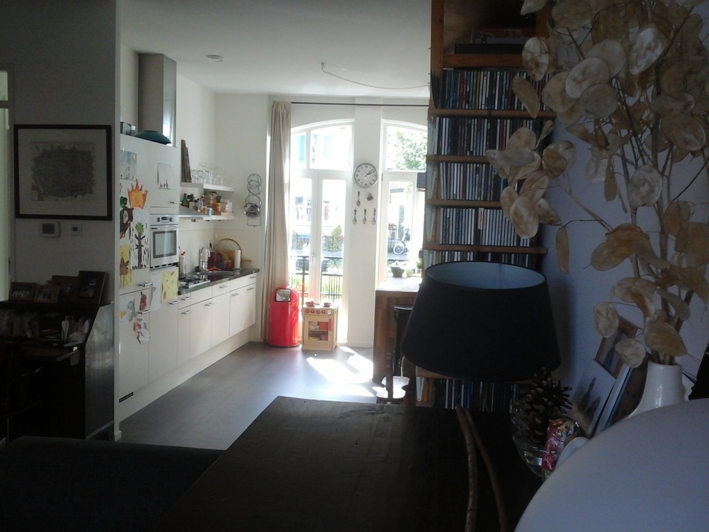 View from TV (with Netflix, HBO, Sky Showtime, Prime and Disney+ & DVD) to kitchen