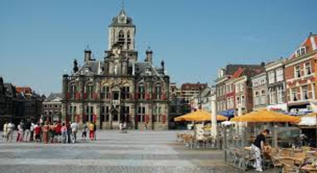 Delft, famous church and square 1 hour drive