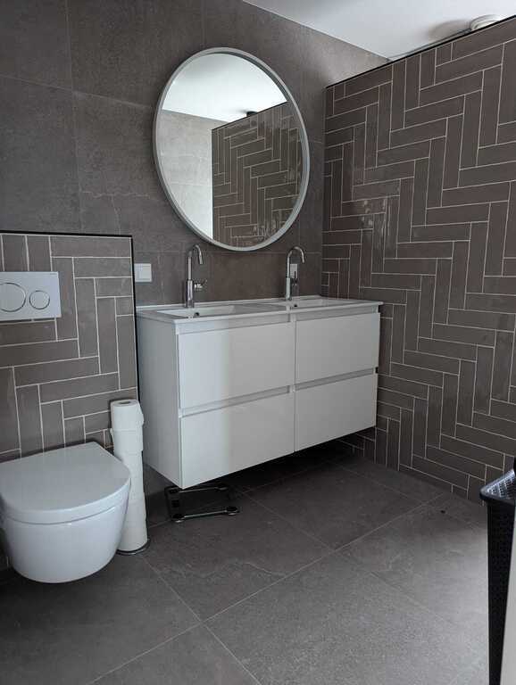 Bathroom / Badezimmer