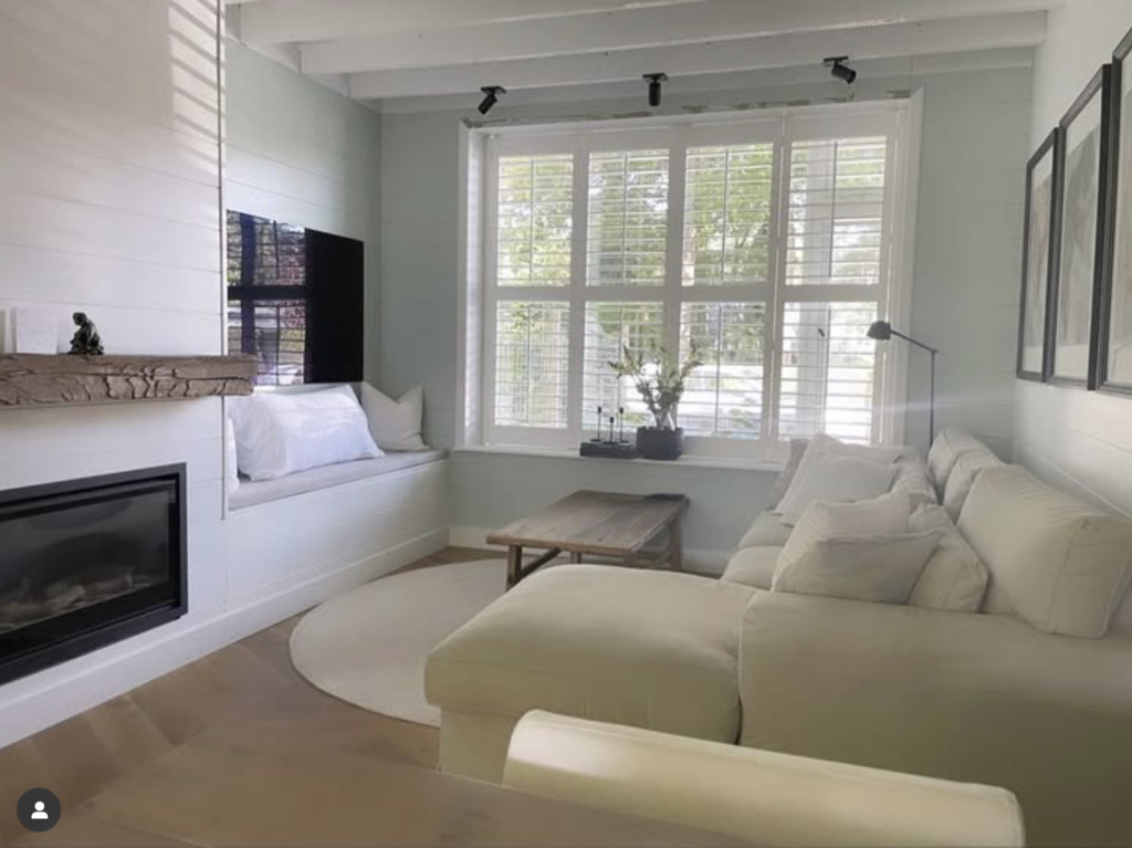 Our livingroom in the summertime