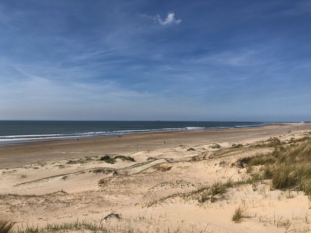 The beach (10 mins car, 25 mins bike)