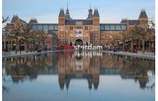 Museum Square 5 minute walk