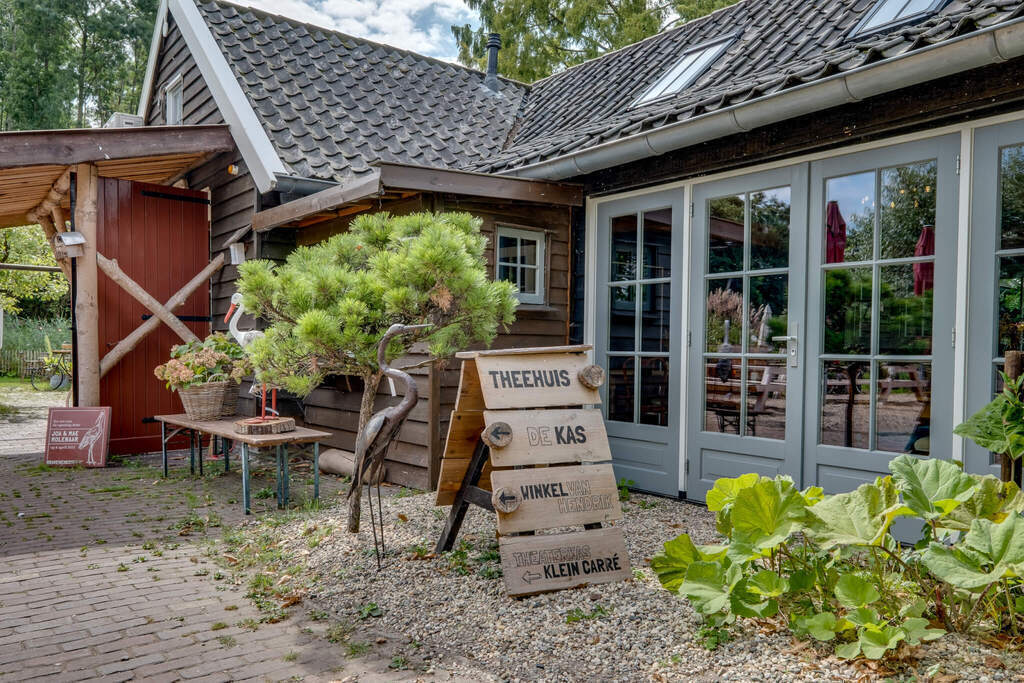 Teagarden Brave Hendrik at Eemnes. Great for coffee or lunch. Beautiful terrace and lovely for children, inside ánd outside.
