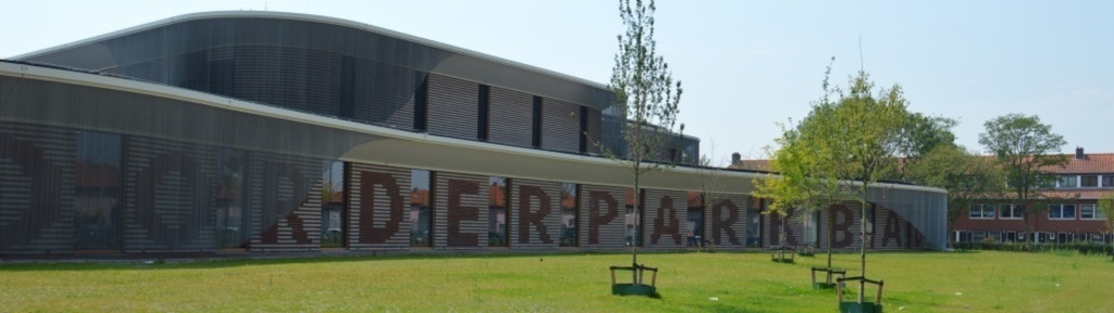 The nearby Swimmingpool