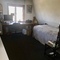 Slaapkamer 1 persoonsbed met onderschuifbed, beide 0,90x2,00