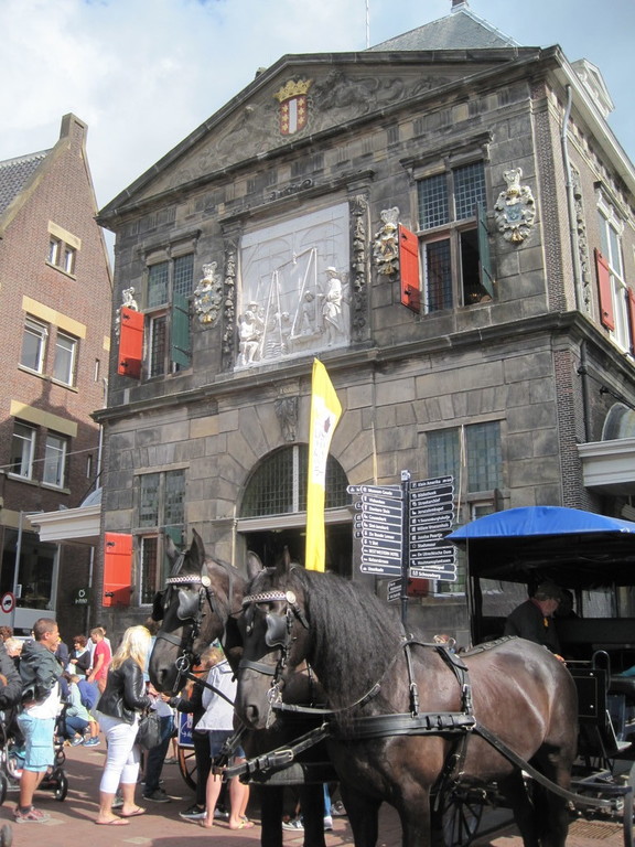 Gouda 15 minutes by bike