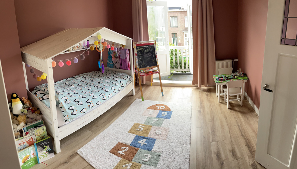 Laure her room (children's bedroom) on the first floor