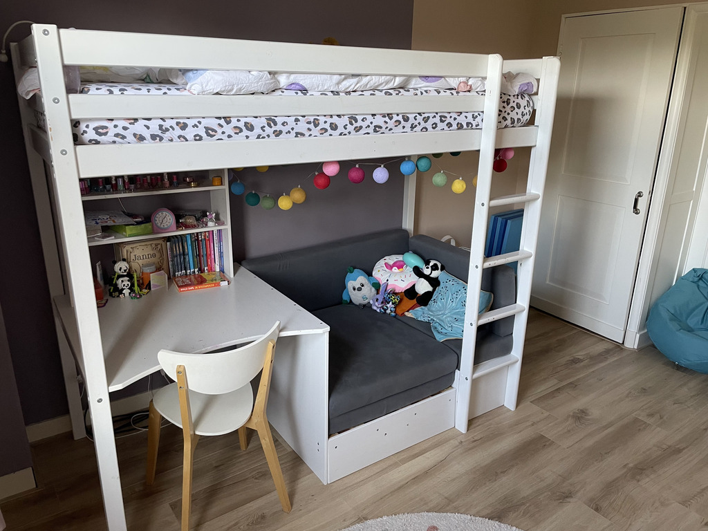 Janne her loft bed - children's bedroom at the first floor