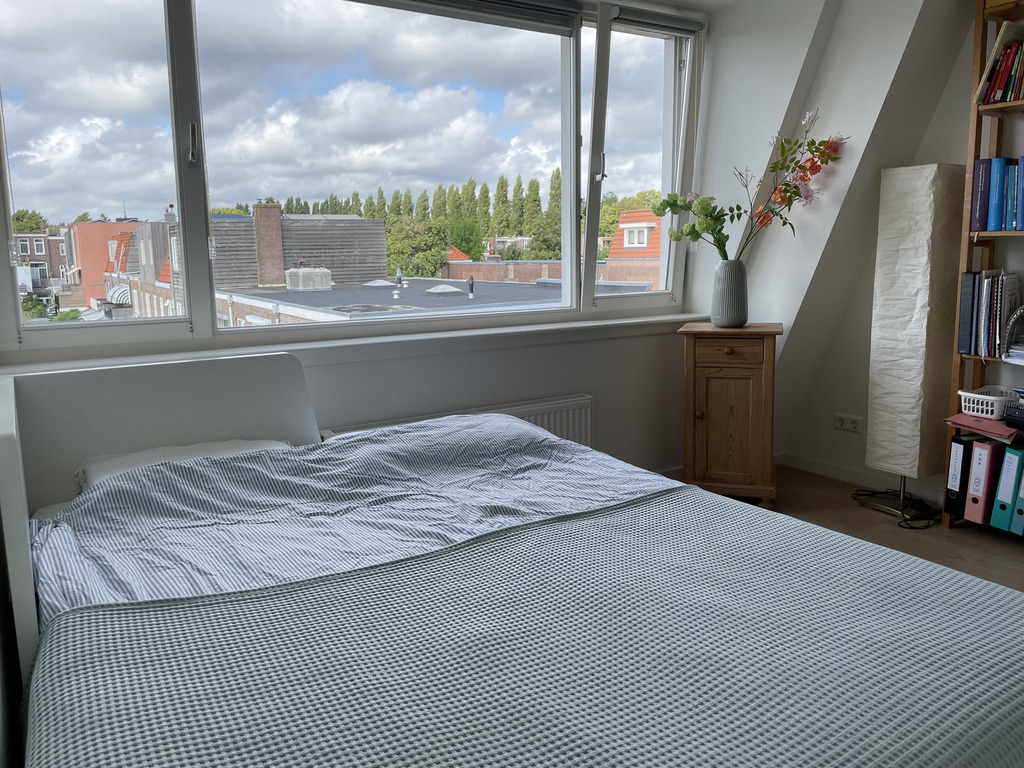 Guestroom with a 2*90*200cm bed at the second floor