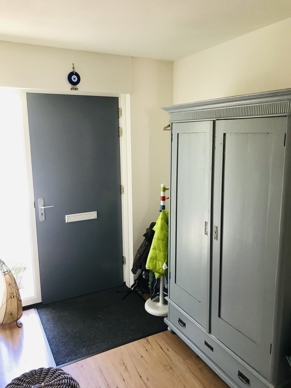 Entrance & passage way also including toilet