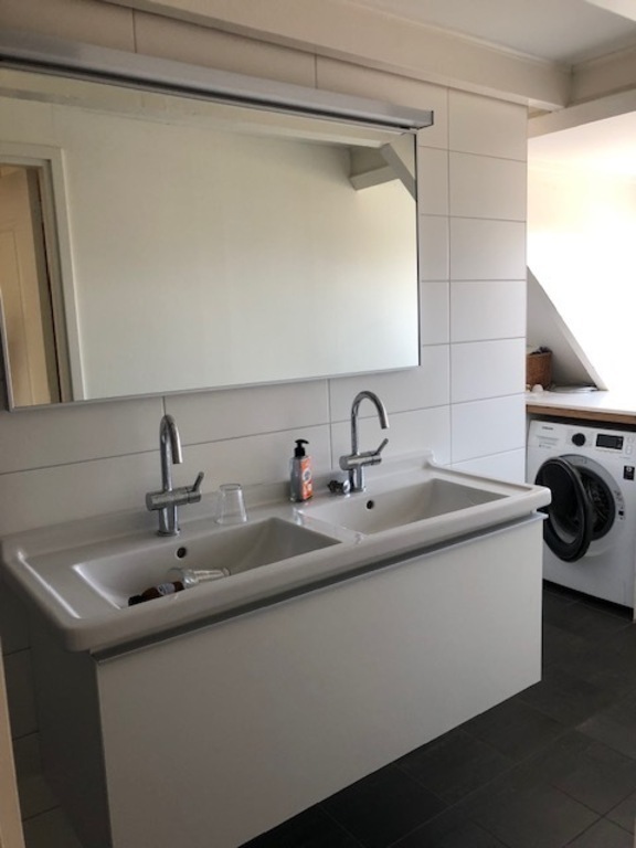 bathroom - 2rd floor