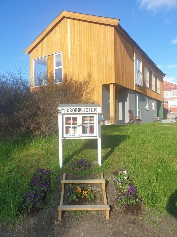 micro library: take a book-give a book