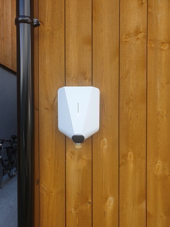 charger for electric car