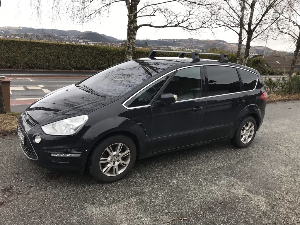 A Ford S-Max with 7 seats can be included in the exchange