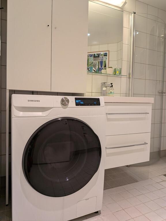Washing machine / Dryer