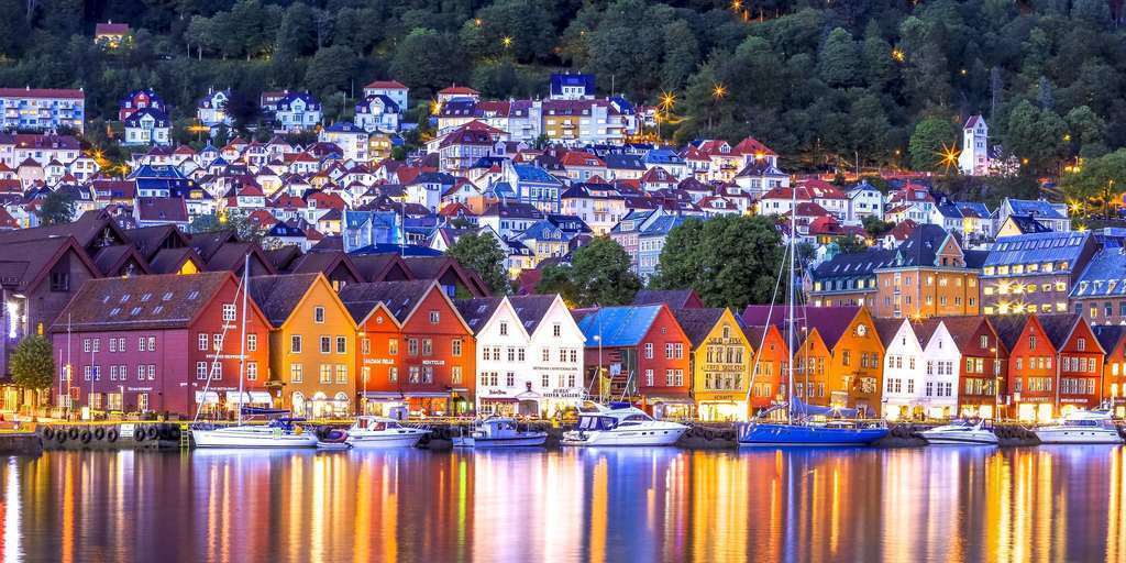 The warf of Bergen is on the Unesco world heritage list. 15 minutes from our house.