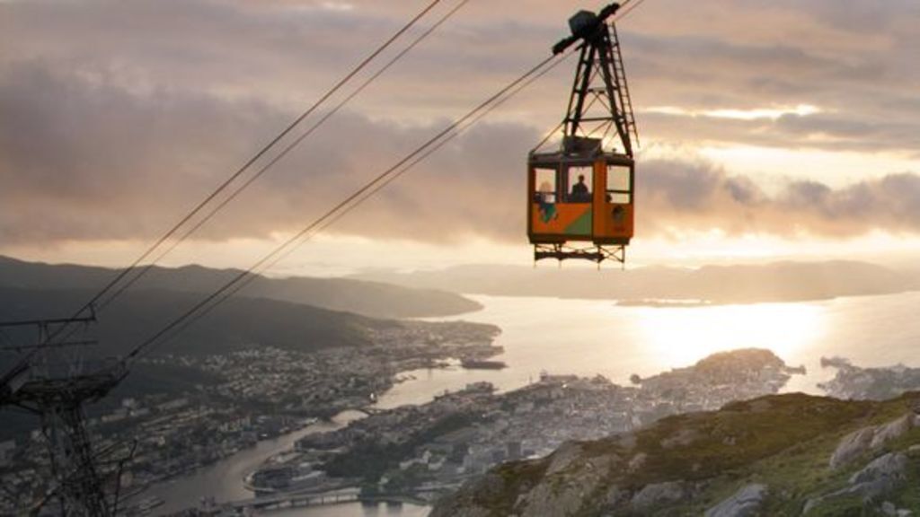 Take the gondola to the top of the mountain Ulriken