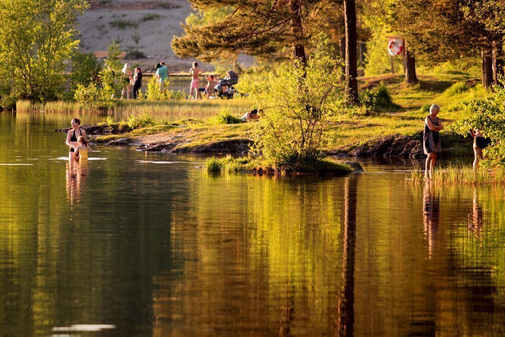 10 min. Stordammen, in July over 20 C. in water.