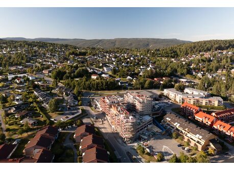 We live at Konnerud, 10 min. from city center. 