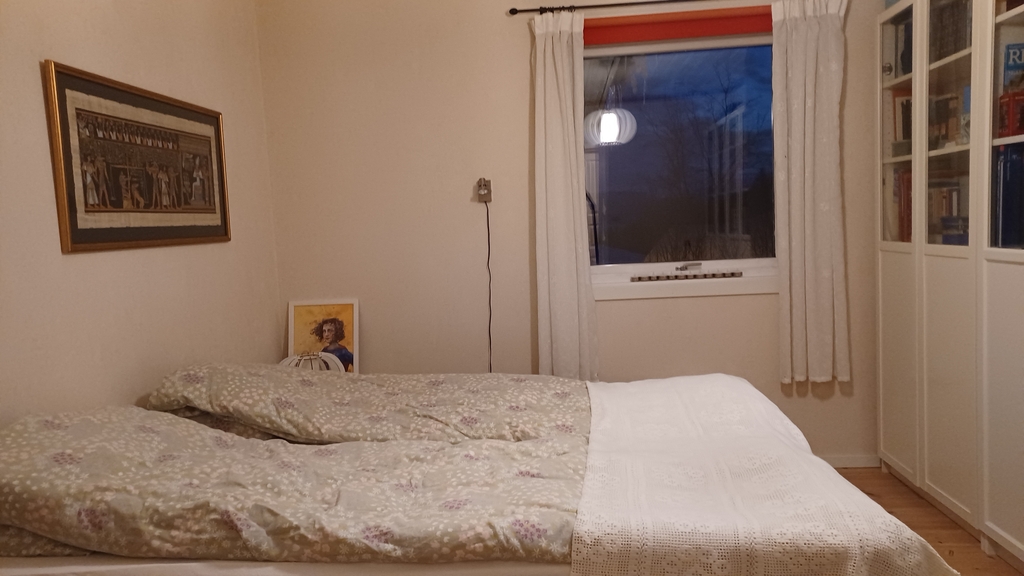 Bedroom with double bed 150x200