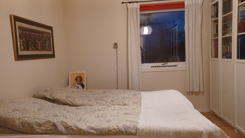 Bedroom with double bed 150x200