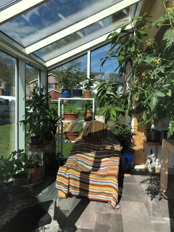 Conservatory connected to the kitchen 