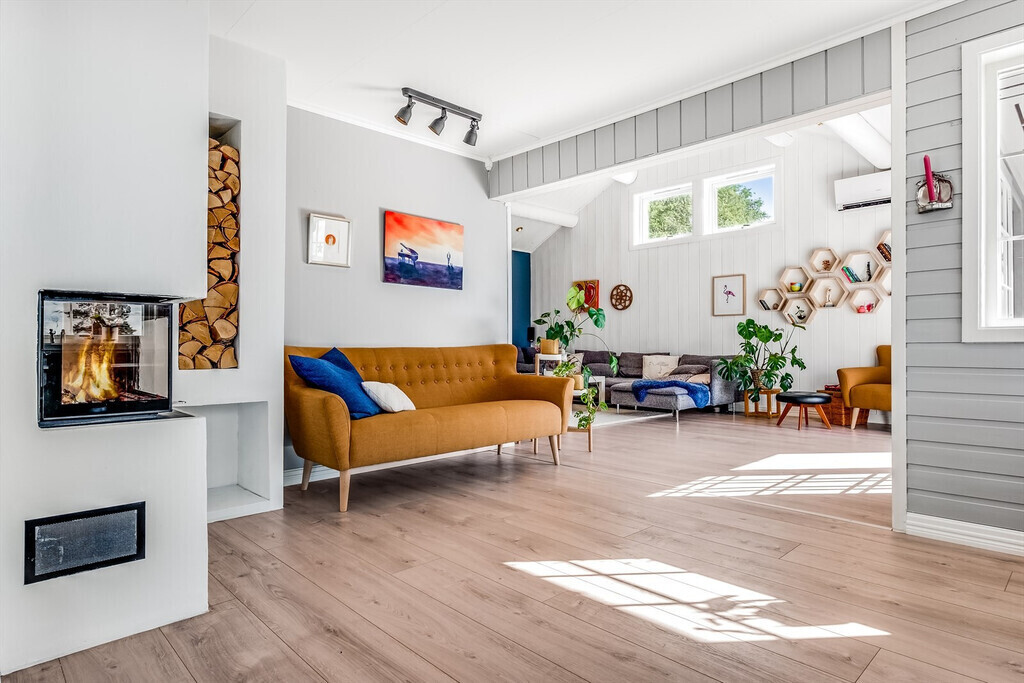 Tv-room / living room