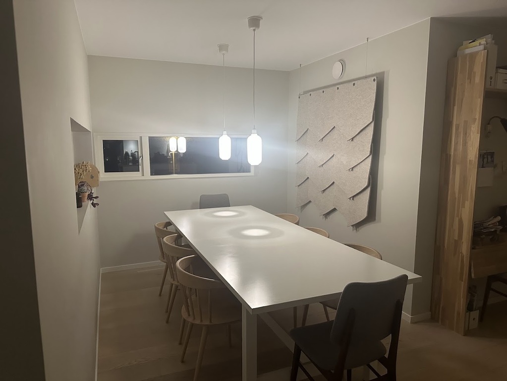 Diningtable 1. floor