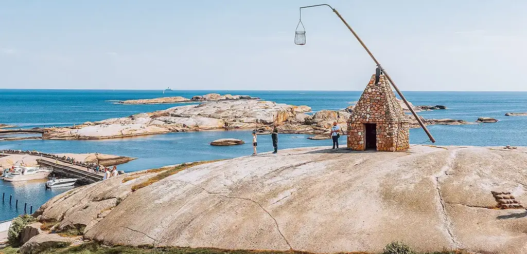 Verdens ende (the worlds end) in Tjøme. Go for a walk, bring blankets and food and have a lunch on the rocks or book a table ...