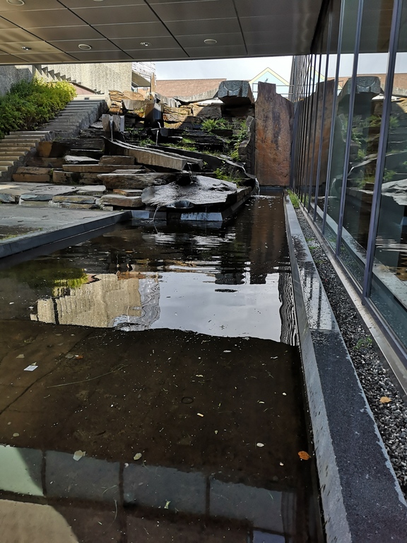 Alley between Lillehammer art museum and Lillehammer cinema.