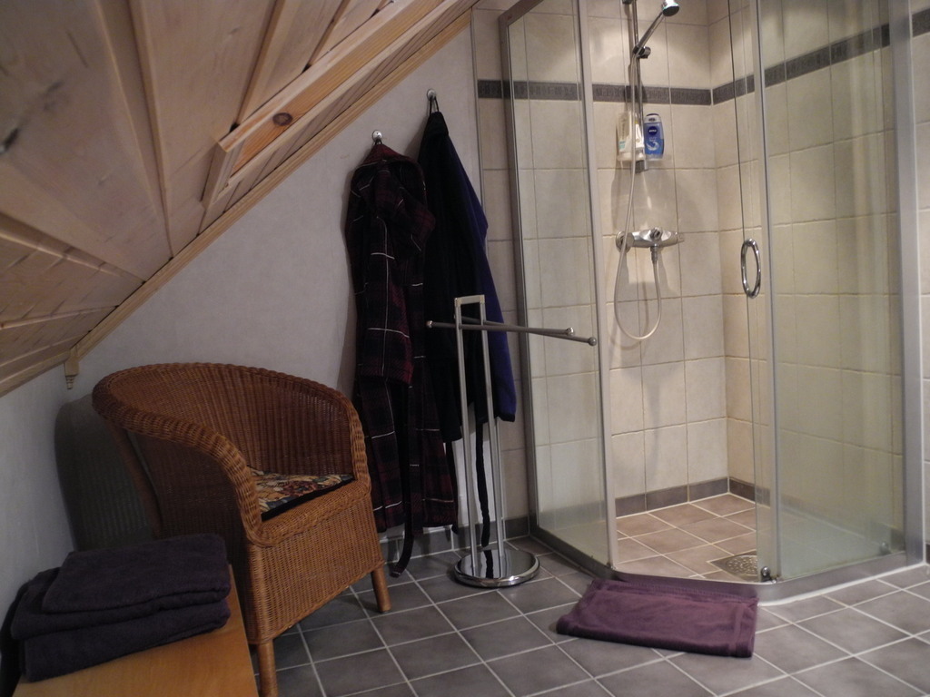 Bathroom first floor