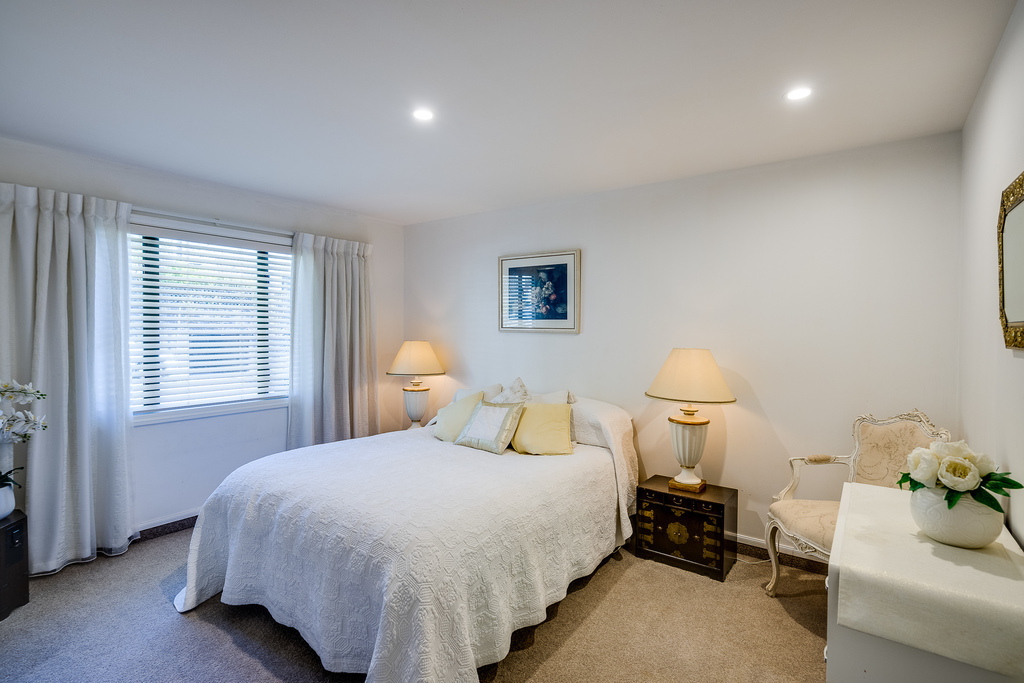 Gold Room - Second Bedroom