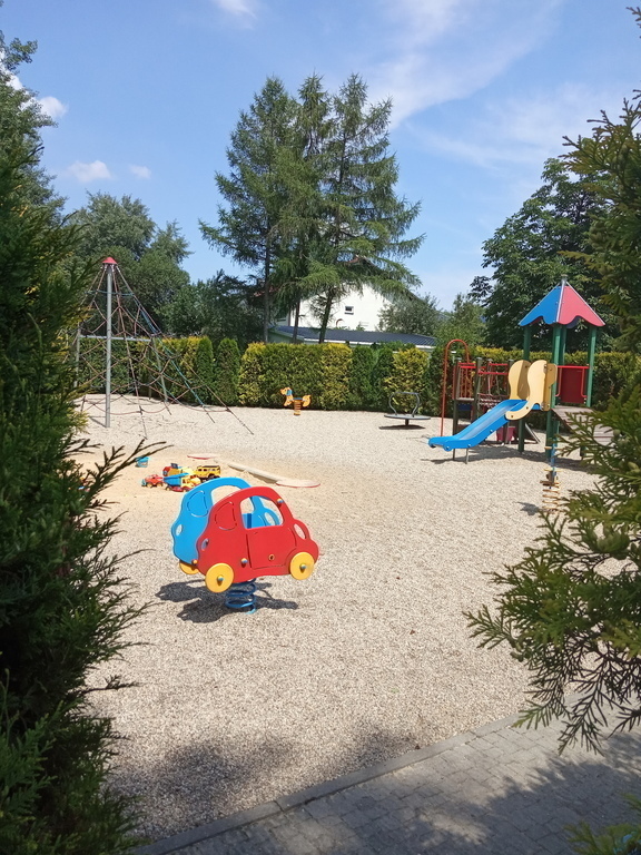 the nearest children playground