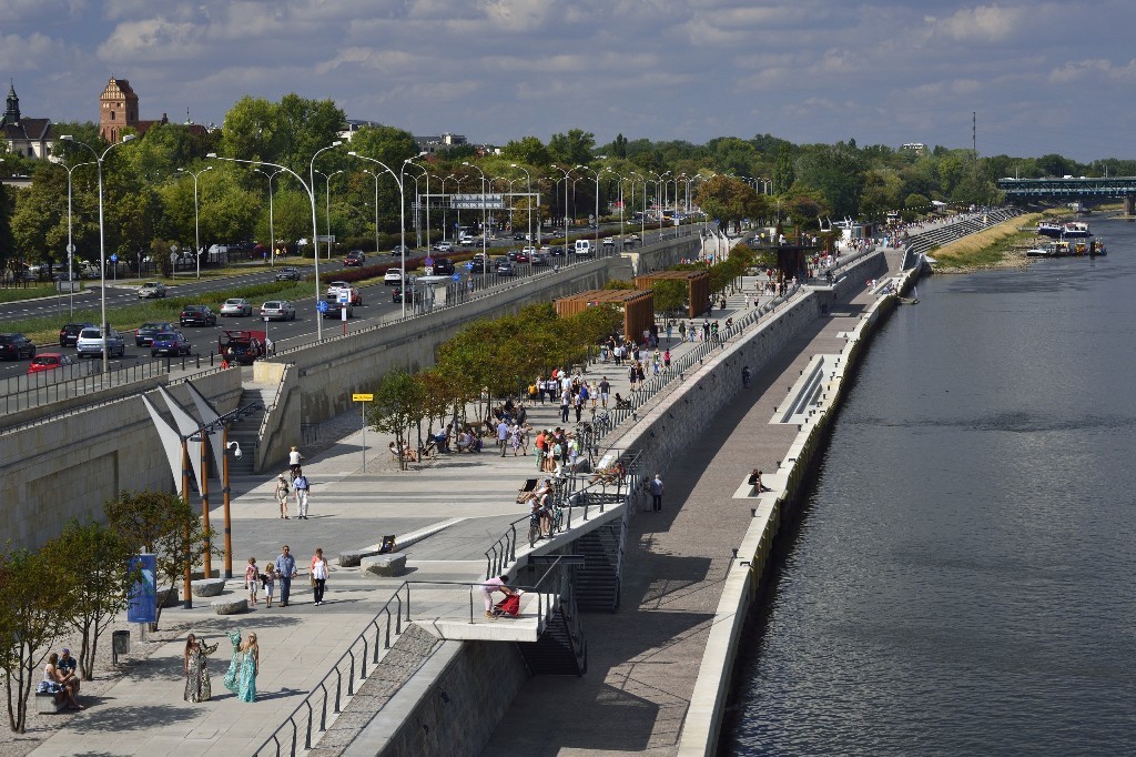 The Vistula boulevard
