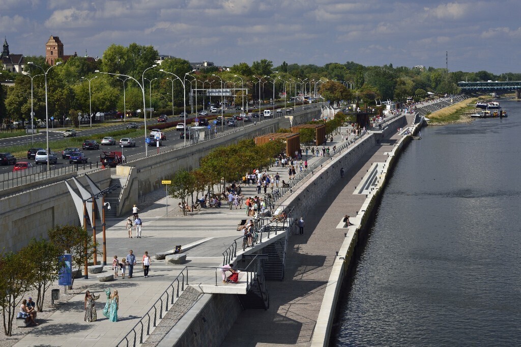 The Vistula boulevard