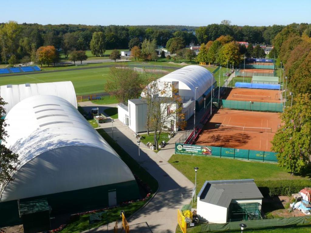 If you like tennis - you will be delighted with 8 clay courts and three covered ones - just 300 m from our house. 