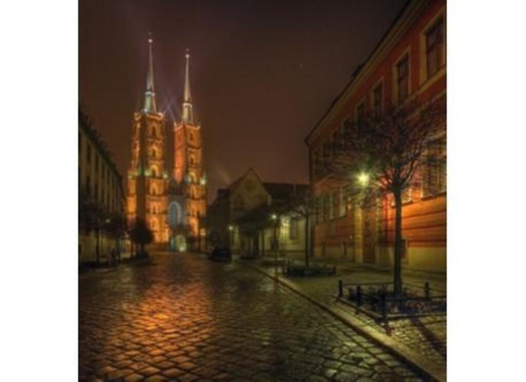 The Cathedral in the night