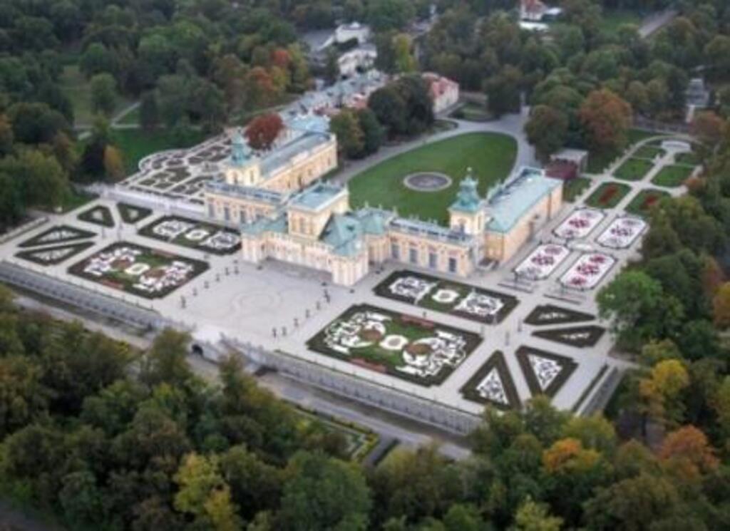 Wilanów castle and park