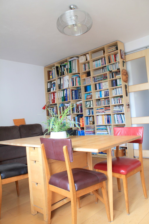 Living room, extension table for 8 persons max