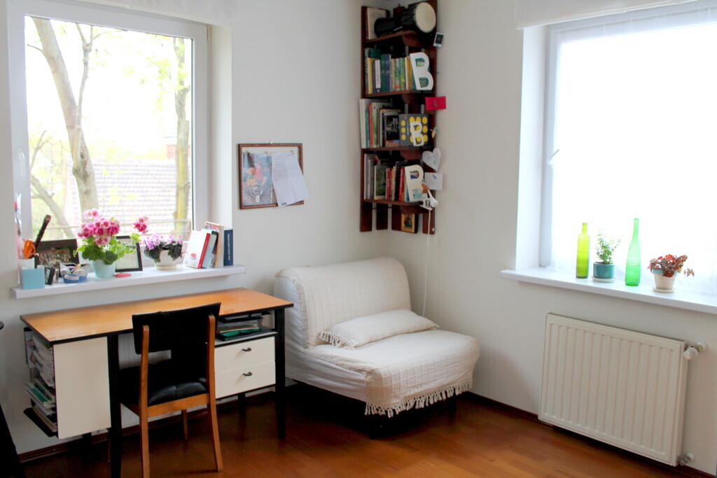 Bedroom, small sofa bed, 1 sleeping place