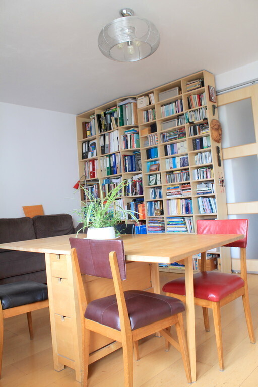 Living room, extension table for 8 persons max