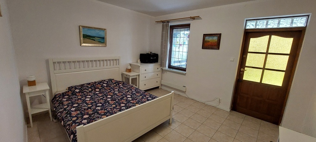 pokój z wyjściem na taras