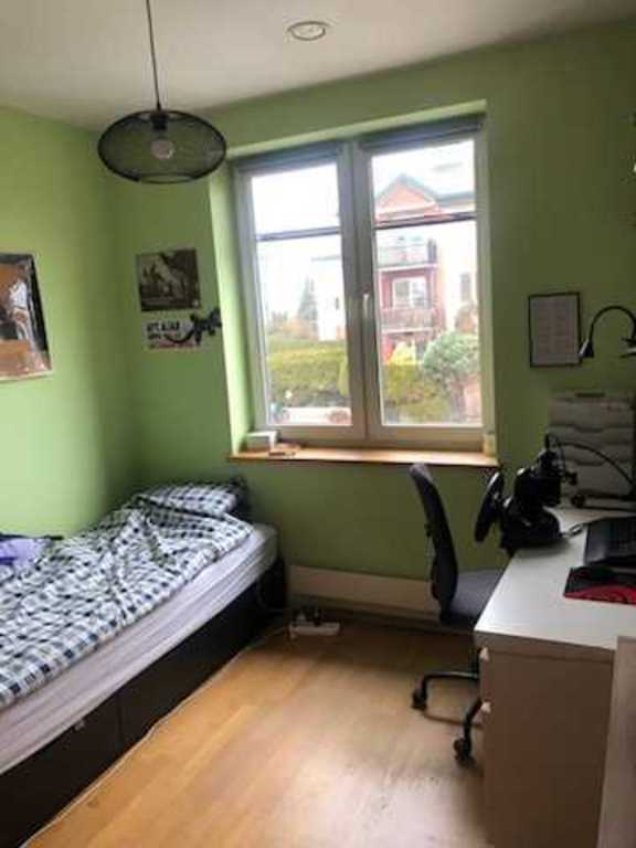 Jeden z pokoi na piętrze