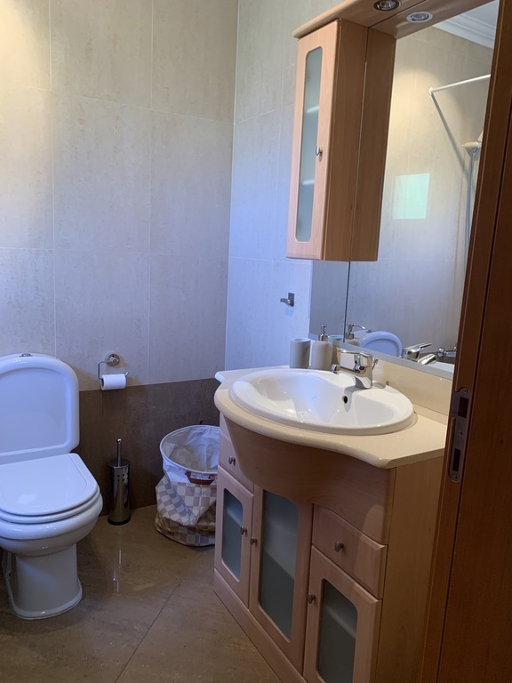 Ensuite Washroom with Bathtub