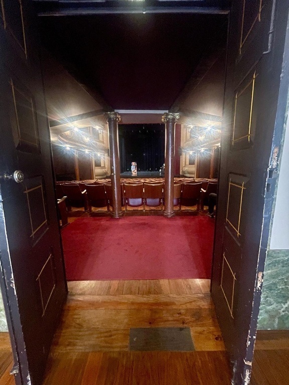 Charmante centrum van Fafe - theater 