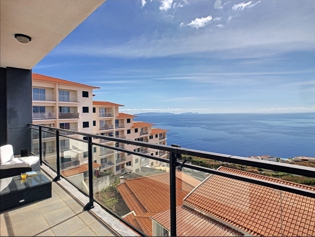 Vista da varanda para o mar