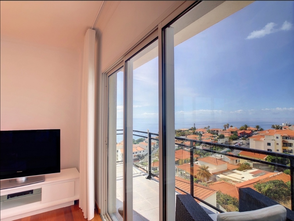 Vista panorâmica da sala